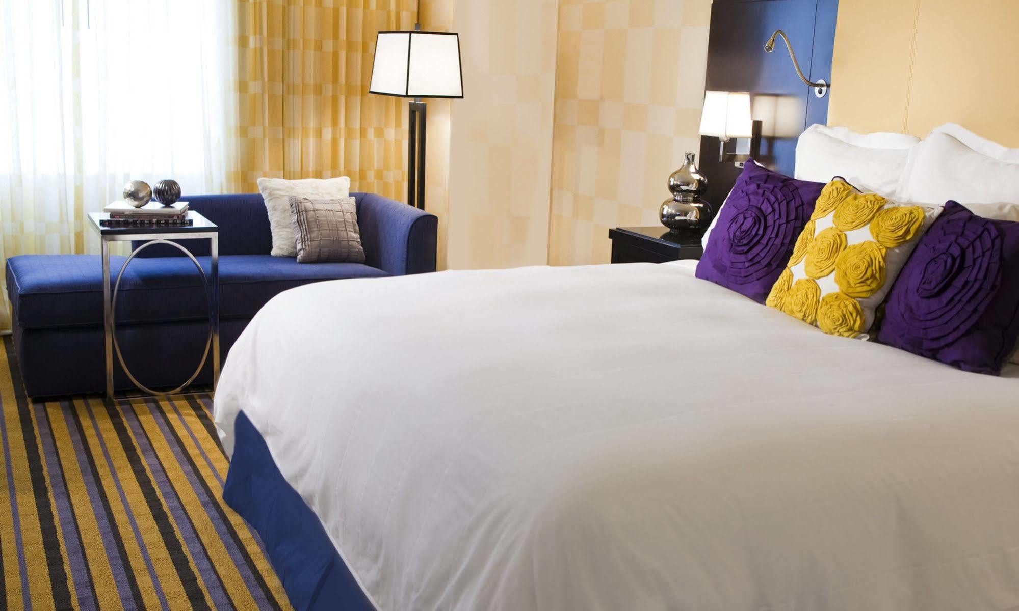 The Baronette Renaissance Detroit-Novi Hotel Luaran gambar